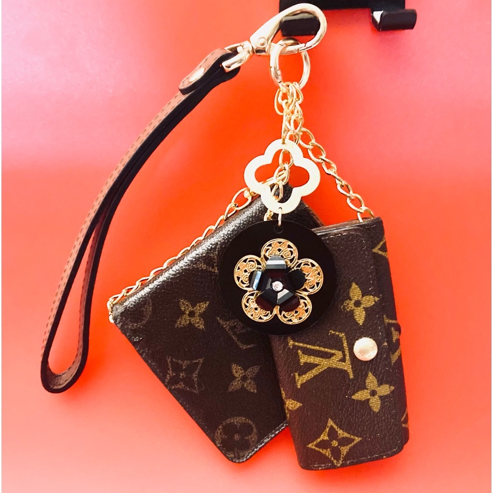 Louis Vuitton BUNDLE Multicles 4 Key Case & Porte Billets Bifold Wallet